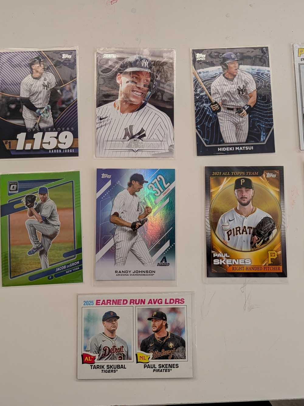 MLB baseball Cards Lot